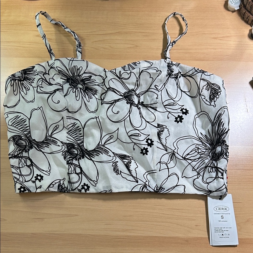 Cider Monochrome Floral Camisole